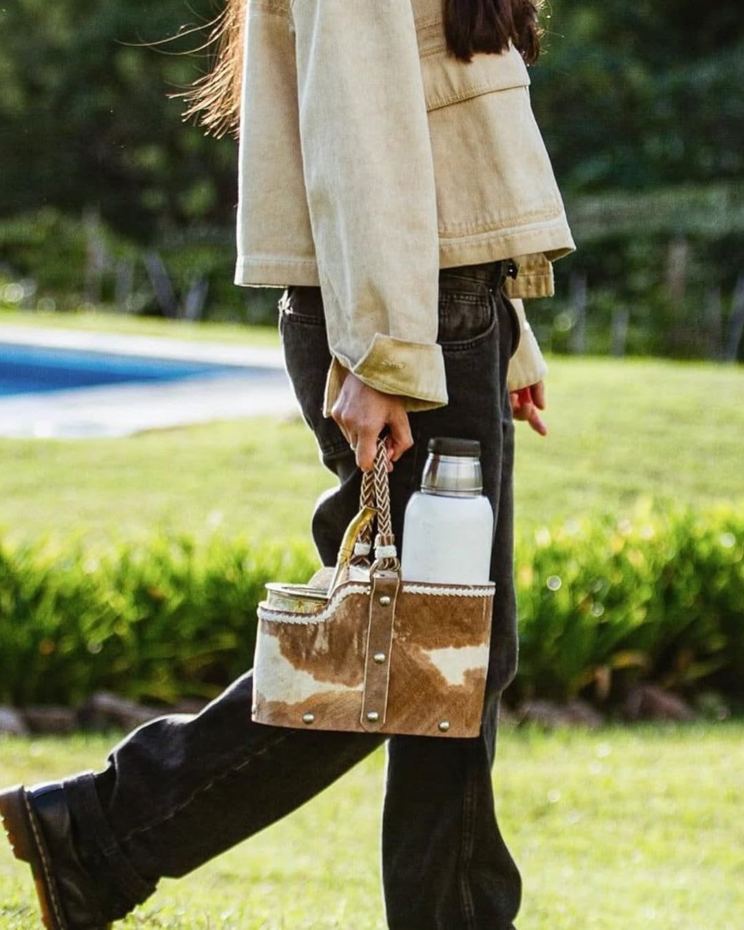 MATERA CUERO CRUDO CLÁSICA (cuero manchado)